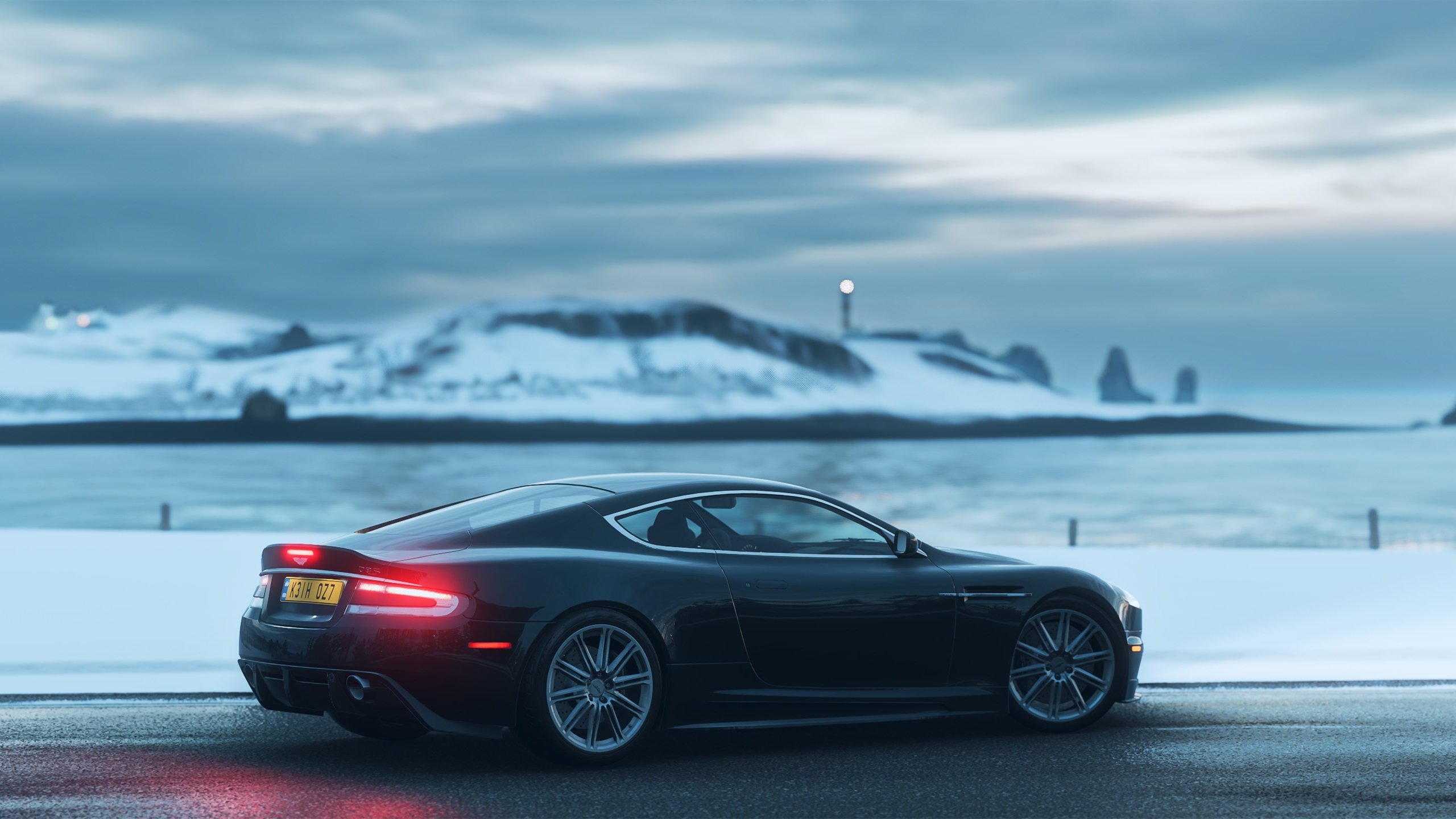 “简阳文体中心：羽毛球赛场上演速度与技巧的巅峰对决”