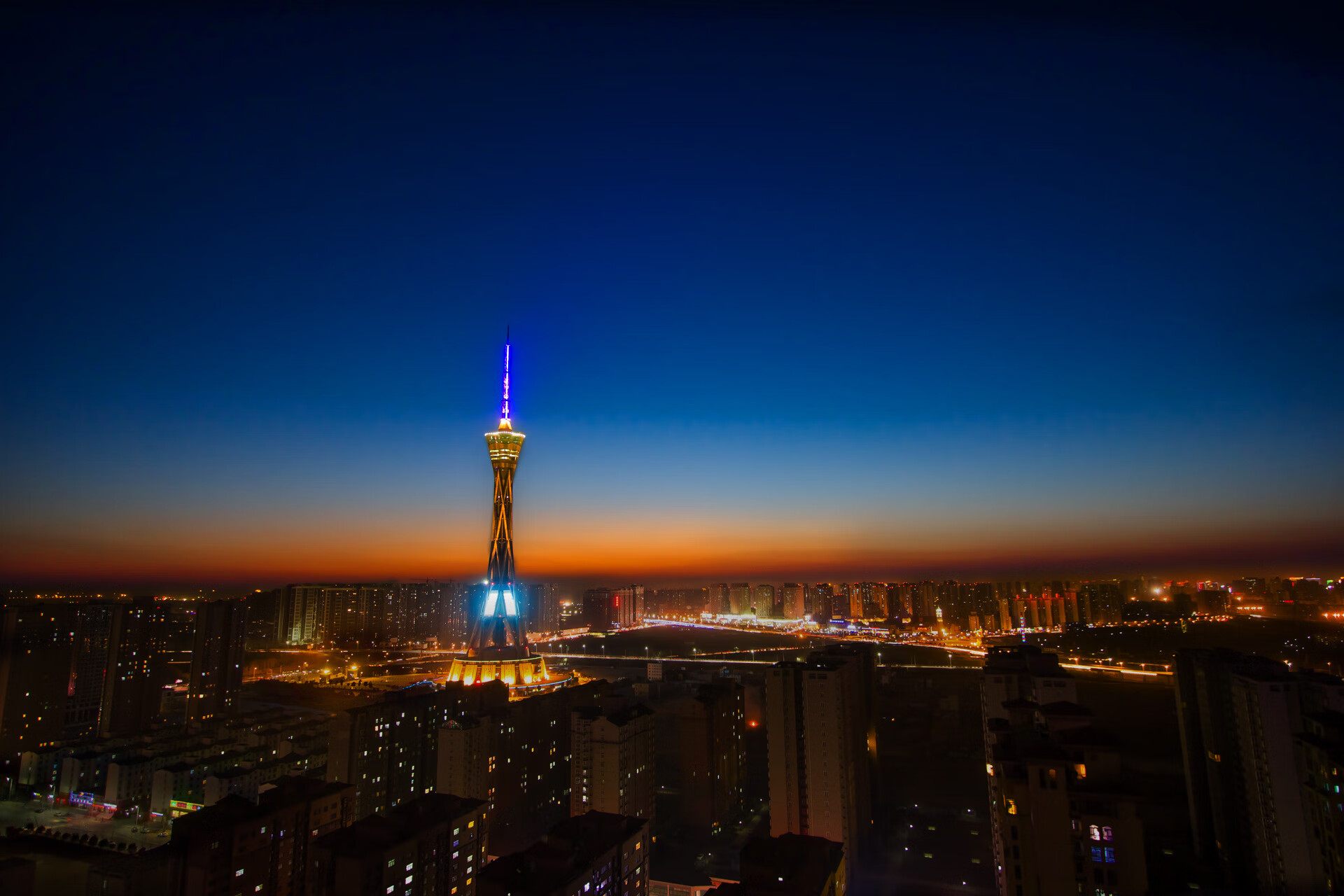 -乌干达女篮在非洲锦标赛中奋勇争金，篮球运动日益繁荣，非洲乌干达来